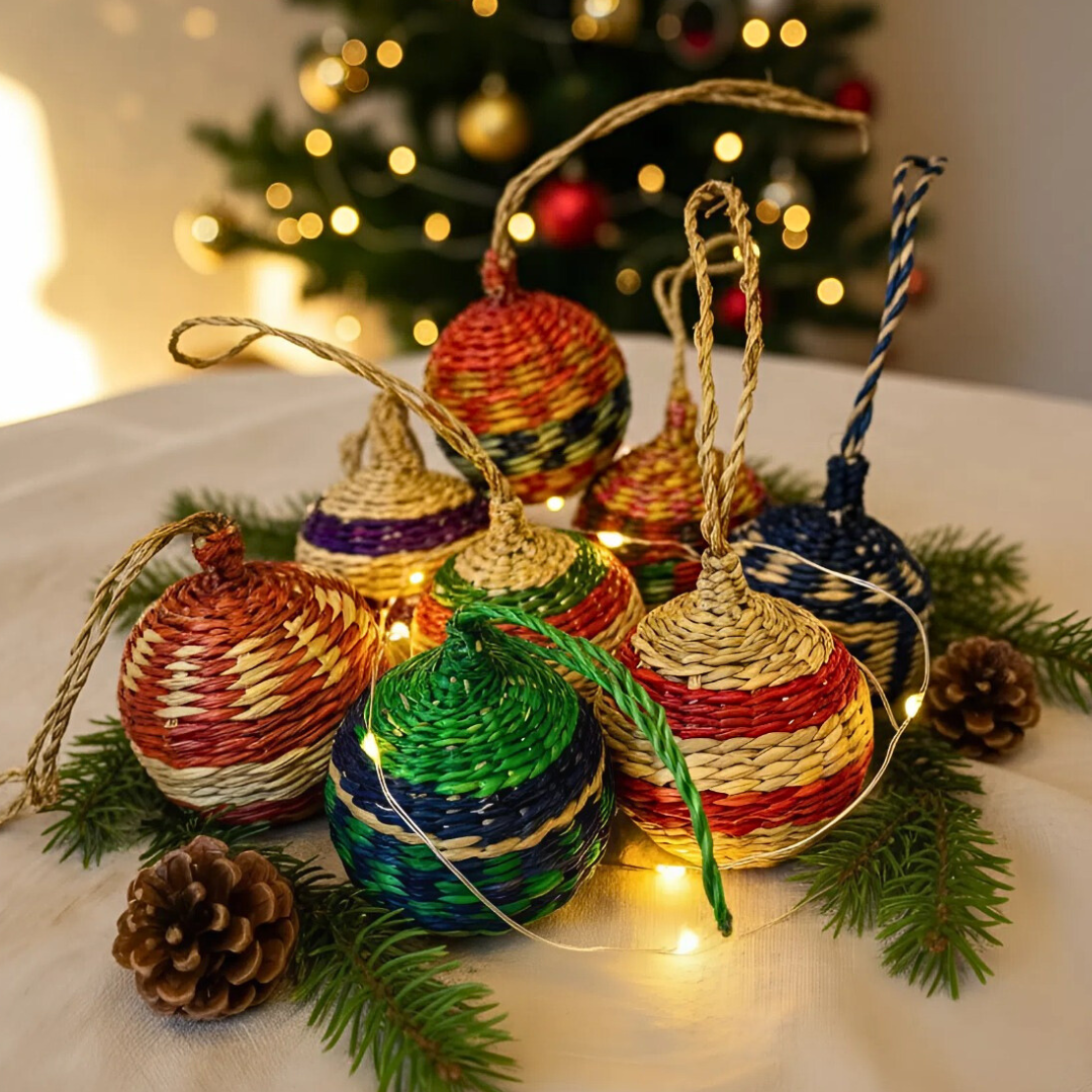 Set of 4 Handwoven Seagrass Christmas Ornaments Eco-Friendly Holiday Decor