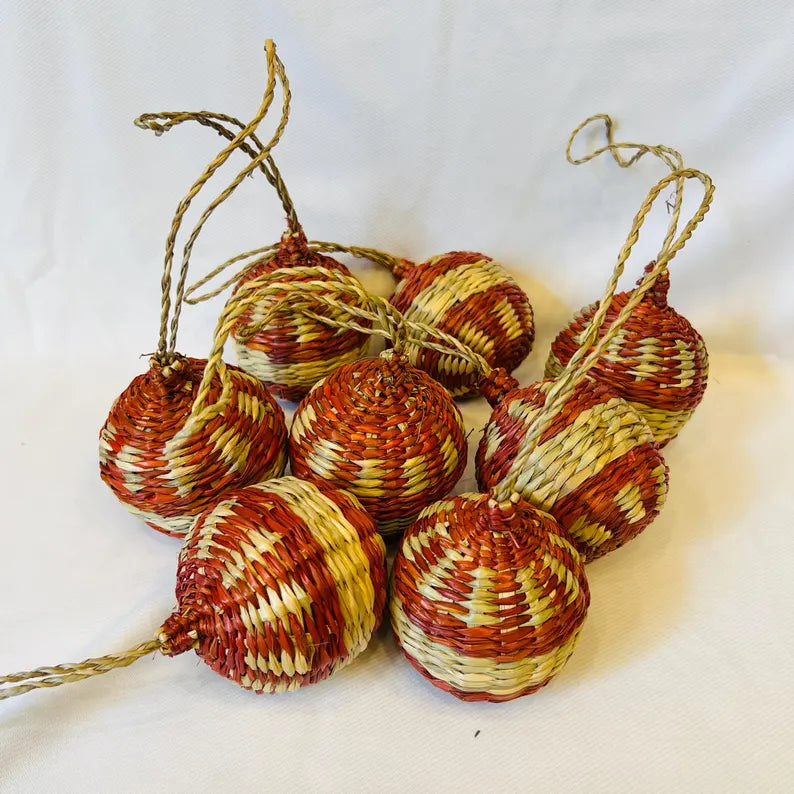 Set of 4,6, 8 Handwoven Seagrass Christmas Ornaments Boho Mexican Xmas Decor